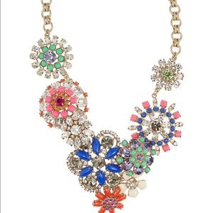 😢 FiNAL SALE😢 Crystal Floral Lattice Necklace